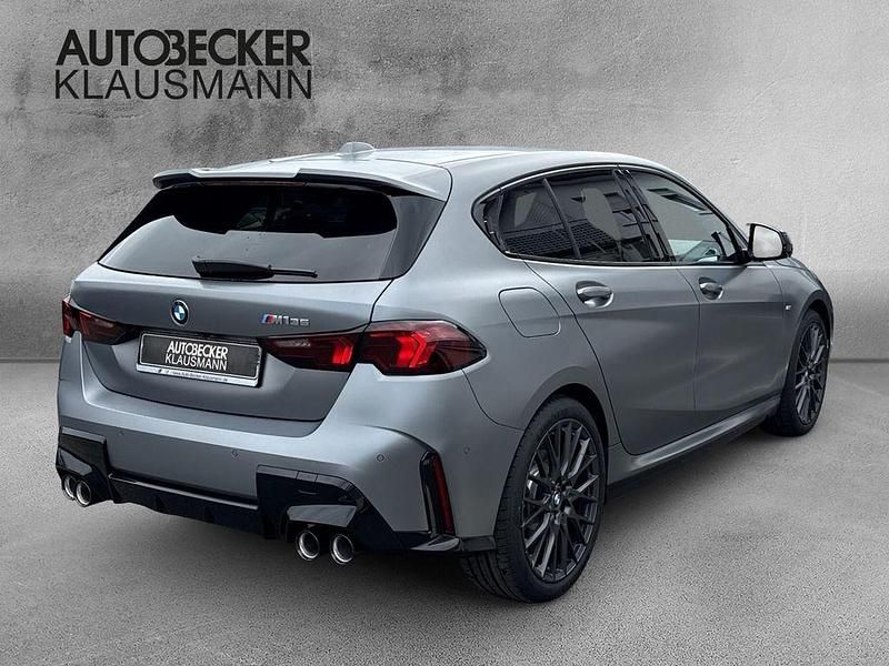 Neu BMW M135 Performance 300 PS (220 kW) 2025 Grau Kleinwagen