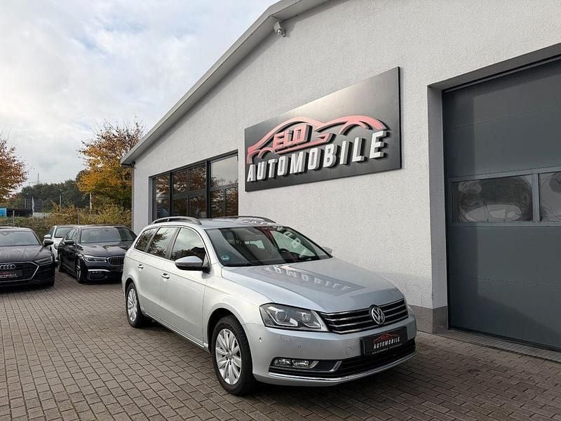Silber Gebraucht 2014 VW Passat Limousine | 10.900 € (Guter Preis) - Bild 1/4