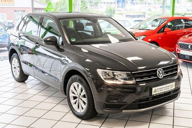 Grau Gebraucht 2018 VW Tiguan SUV | 21.950 € (Guter Preis) - Bild 1/4