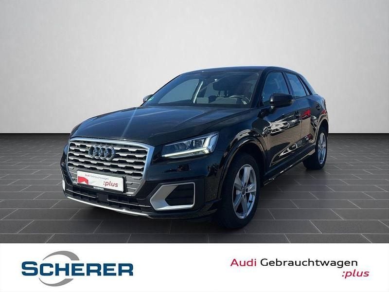 Mythosschwarz metallic (metallic) Gebraucht 2020 Audi Q2 Advanced SUV | 19.800 € (Superpreis) - Bild 1/4