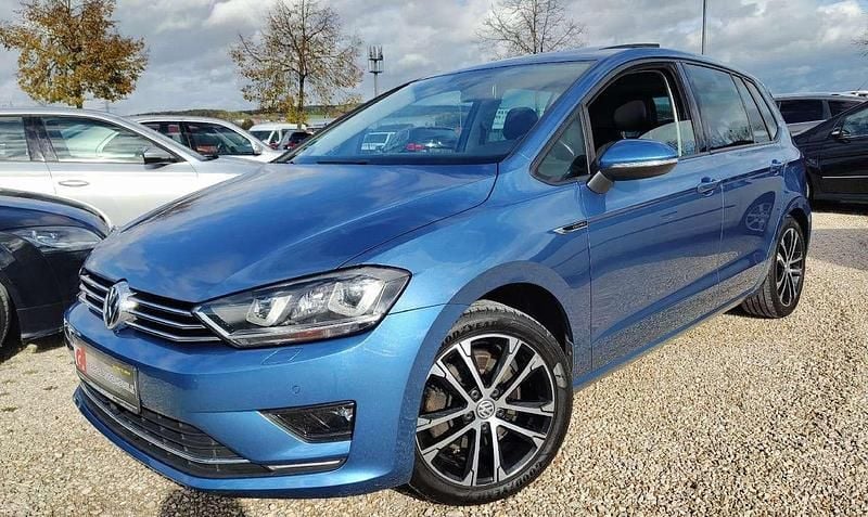 Gebraucht VW Golf VII LOUNGE 125 PS (91 kW) 2015 Blau Limousine