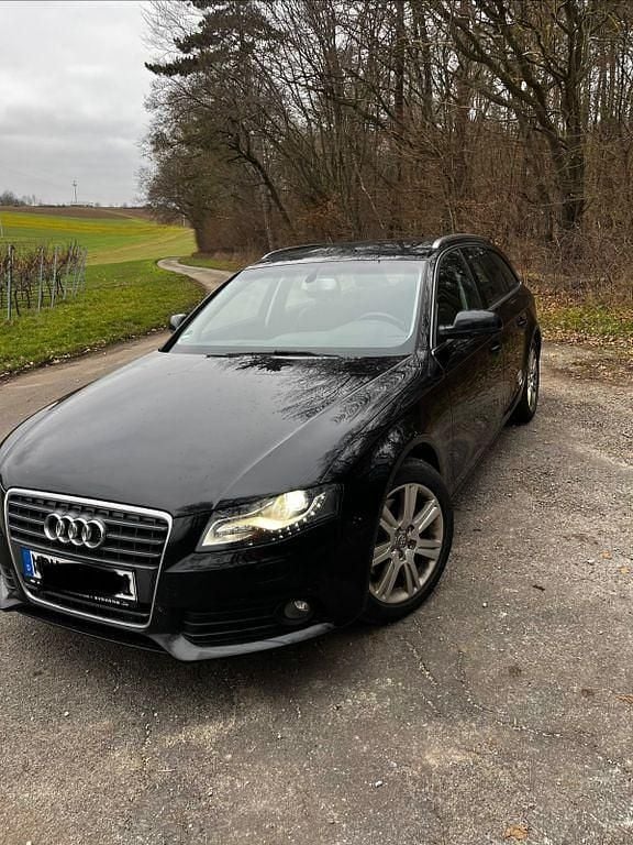 Schwarz Gebraucht 2010 Audi A4 Ambition Kombi | 4.300 € (Superpreis) - Bild 1/4