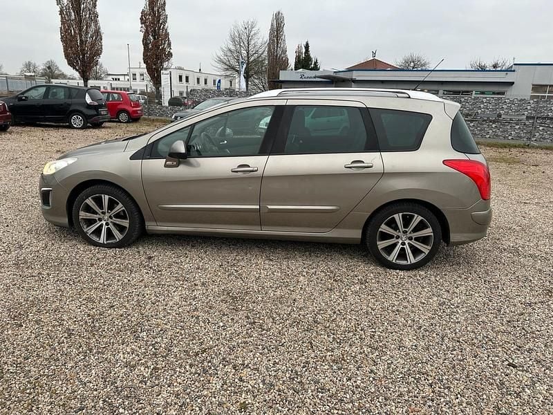 Gebraucht Peugeot 308 156 PS (114 kW) 2011 Gold Kombi
