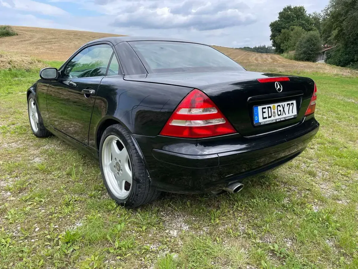 Gebraucht Mercedes SLK200 163 PS (119 kW) 2000 Schwarz Cabrio