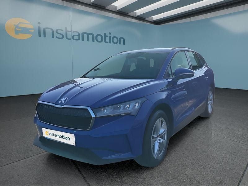 Blau Gebraucht 2023 Skoda Enyaq iV Loft SUV | 23.449 € (Fairer Preis) - Bild 1/4