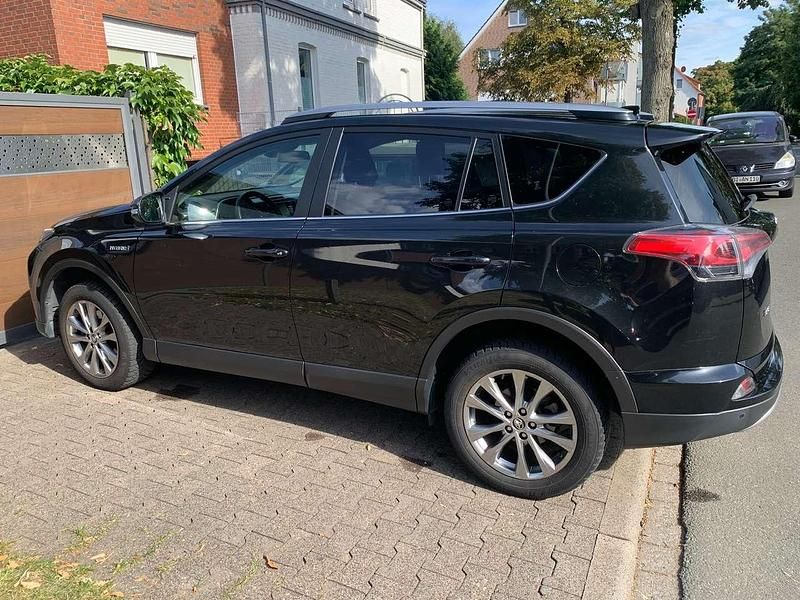 Gebraucht Toyota RAV4 155 PS (114 kW) 2018 Schwarz SUV
