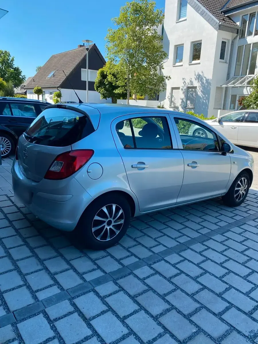 Gebraucht Opel Corsa 80 PS (58 kW) 2009 Grau Kleinwagen