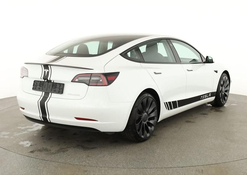 Gebraucht Tesla Model 3 Performance 377 kW (513 PS) 2021 Pearl white multicoat Limousine