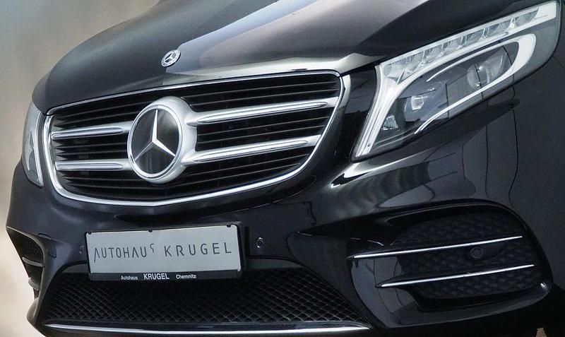 Gebraucht Mercedes V250 AMG 190 PS (139 kW) 2019 Schwarz Van / Kleinbus