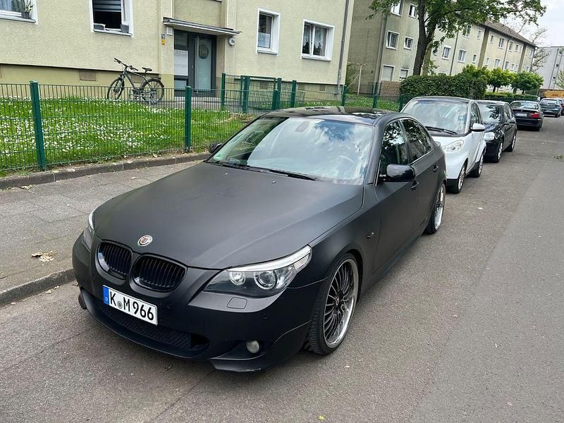 Gebraucht BMW 530 Performance 231 PS (169 kW) 2004 Schwarz Limousine