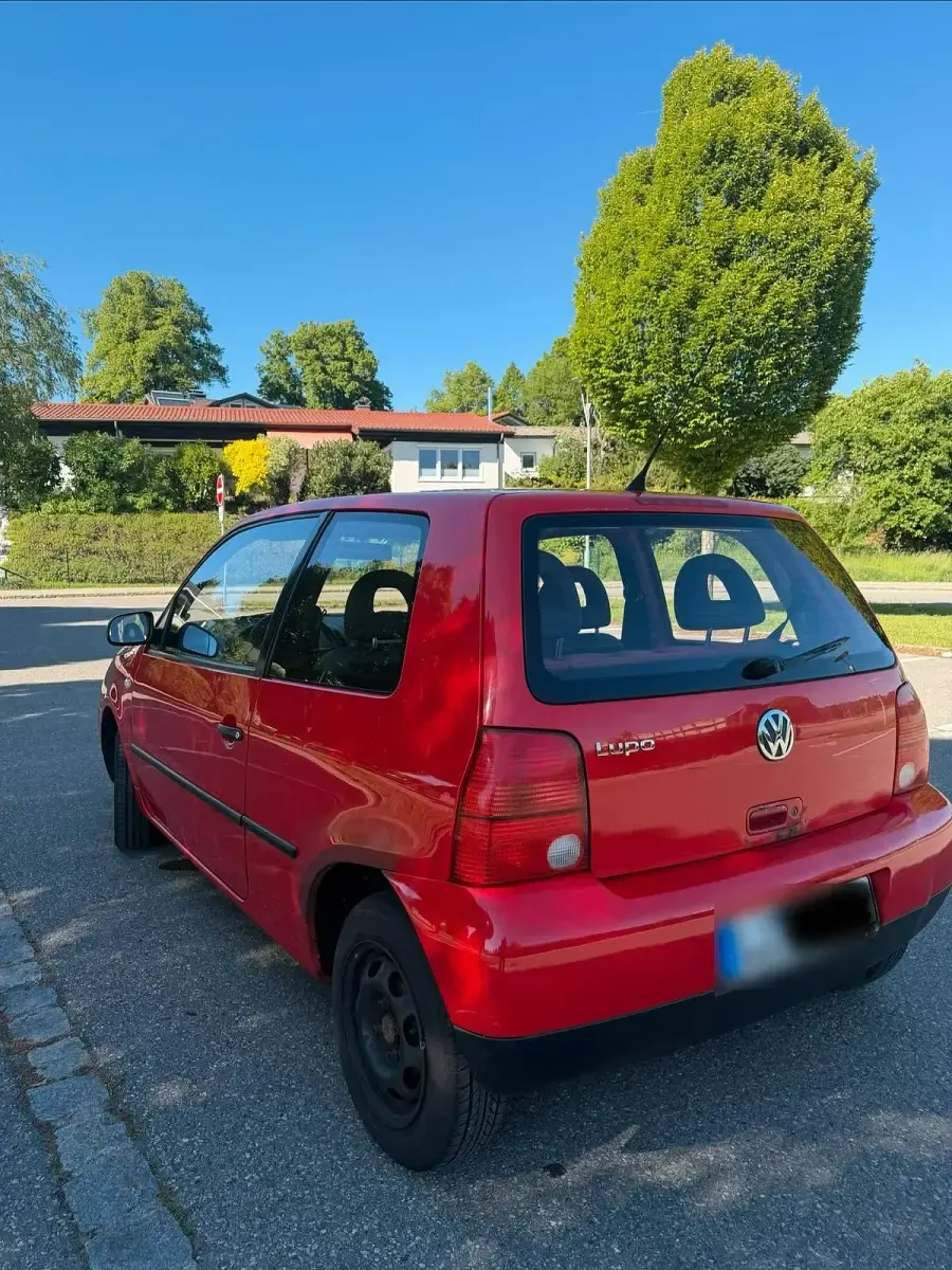 Brugt VW Lupo 50 HK (36 kW) 2002 Rød Hatchback