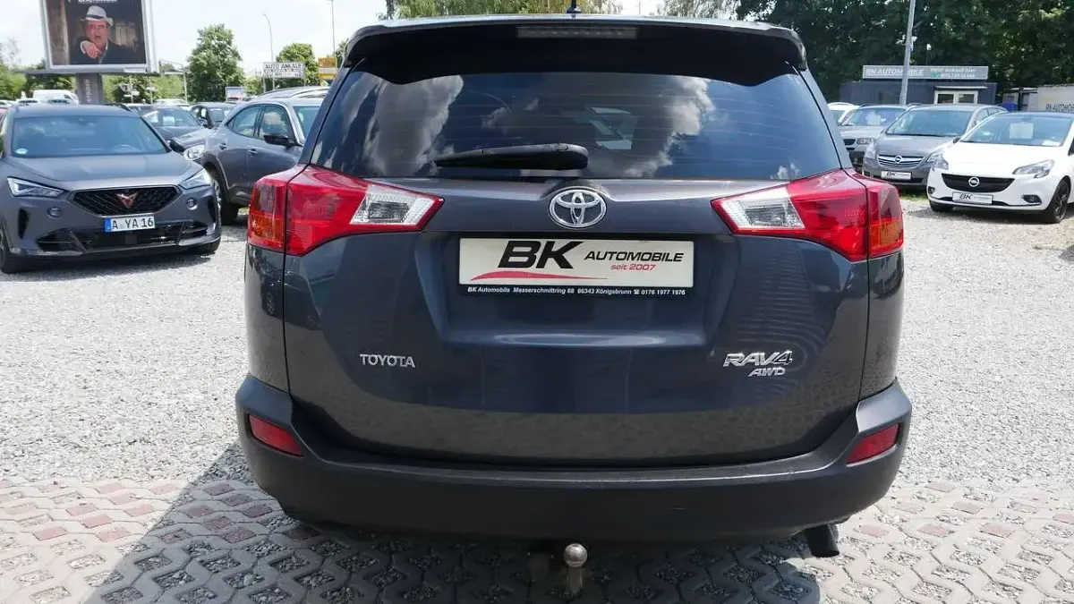 Gebraucht Toyota RAV4 150 PS (110 kW) 2013 Grau SUV