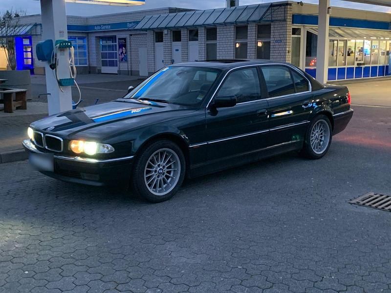 Second-hand BMW 728 193 CP (141 kW) 1999 Verde Berlinǎ