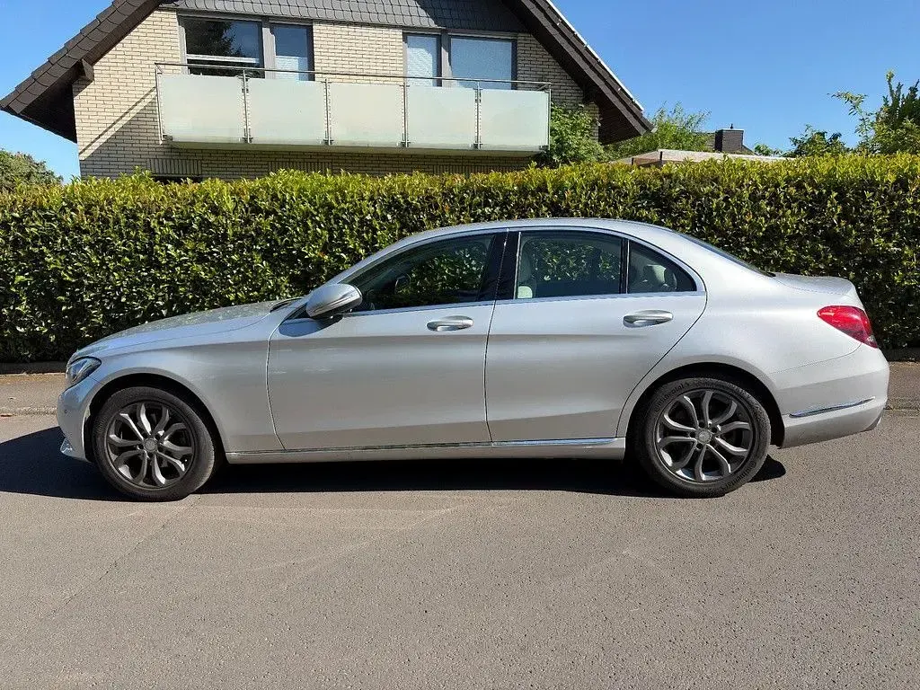 Gebraucht Mercedes C220 170 PS (125 kW) 2015 Silber Limousine