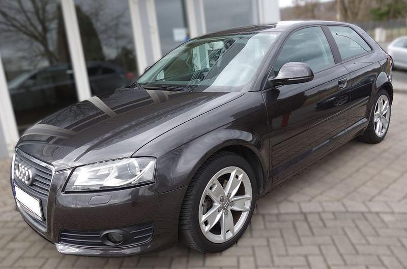 Gebraucht Audi A3 Ambition 125 PS (91 kW) 2009 Grau Kleinwagen