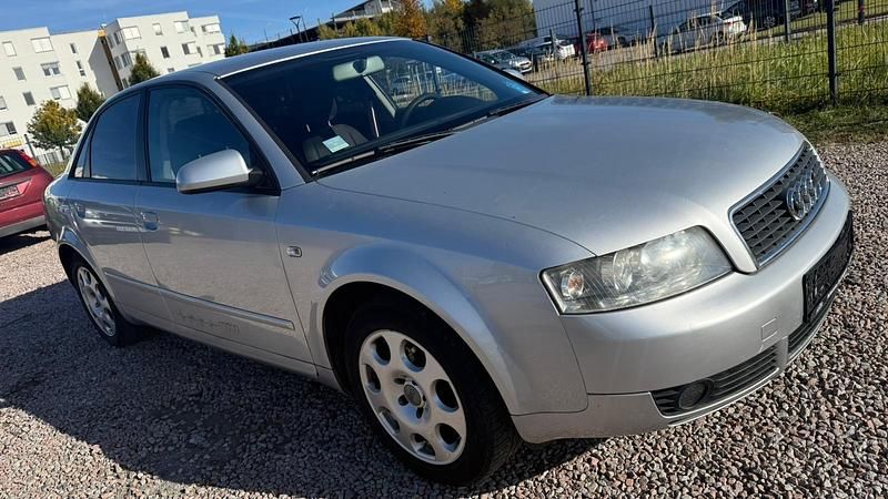 Grau Gebraucht 2008 Audi A4 Limousine | 2.750 € (Superpreis) - Bild 1/4