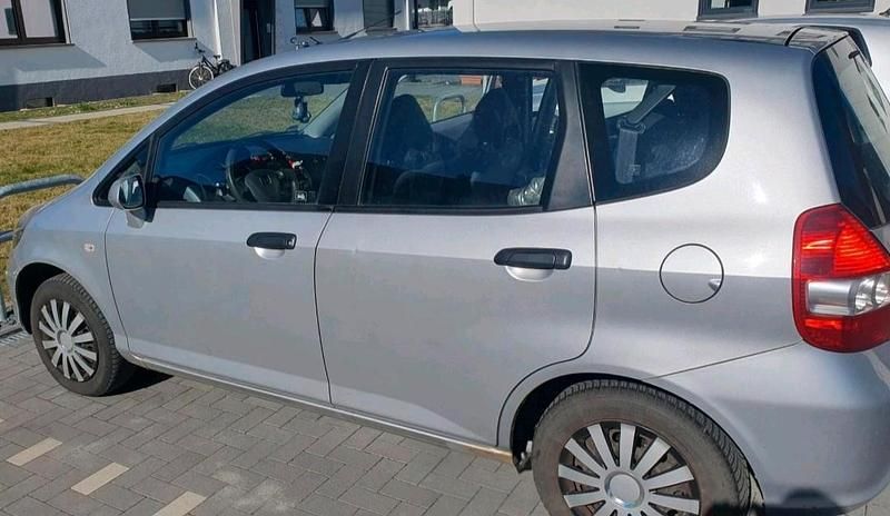 Gebraucht Honda Jazz 83 PS (61 kW) 2004 Silber Kleinwagen