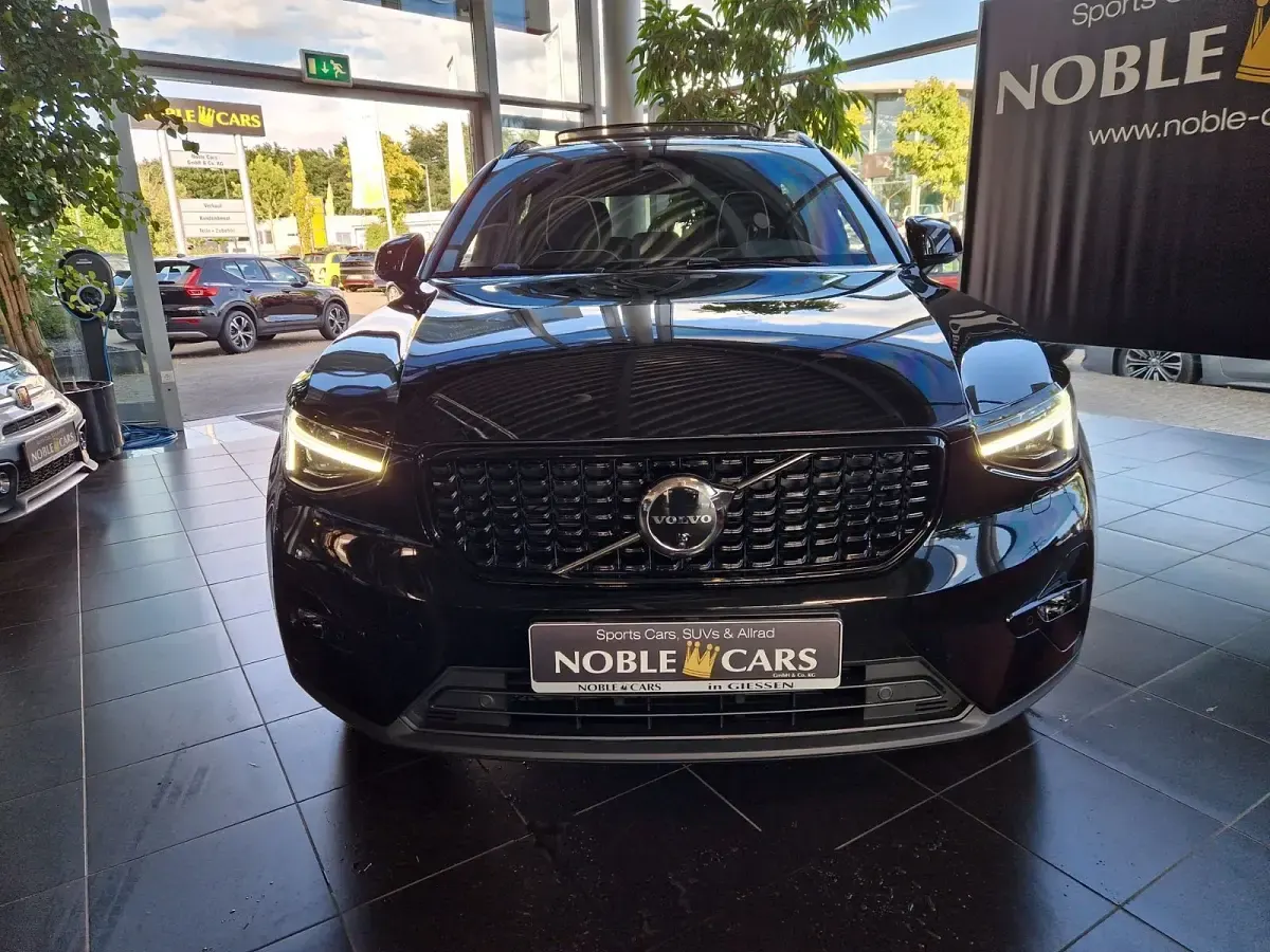 Gebraucht Volvo XC40 Ultra 197 PS (144 kW) 2024 Onyx black SUV