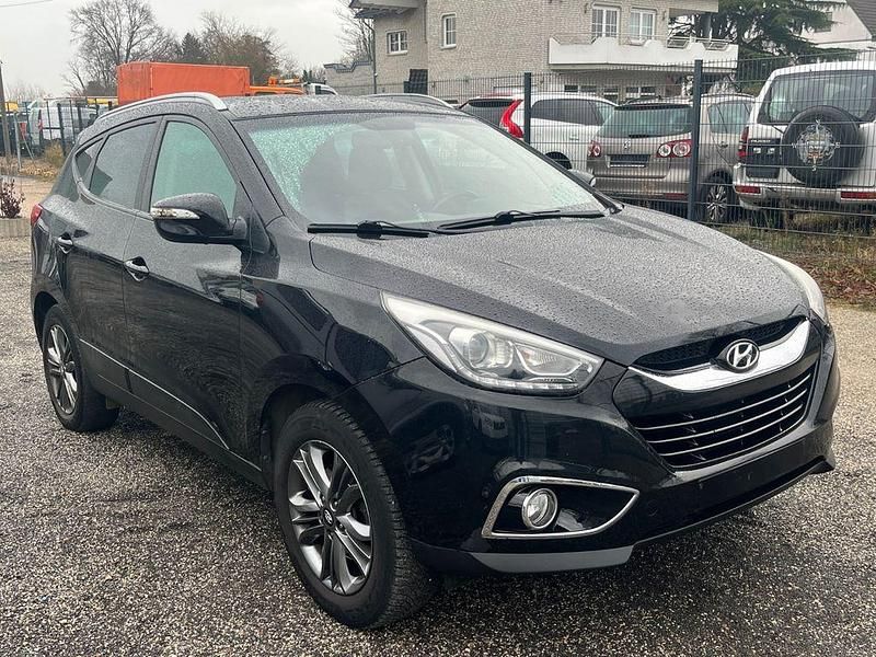 Schwarz Gebraucht 2015 Hyundai ix35 Edition SUV | 5.980 € (Superpreis) - Bild 1/4