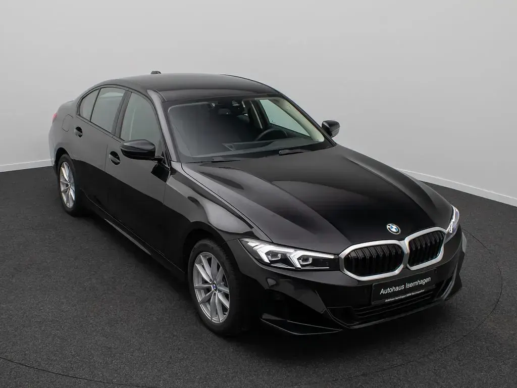 Gebraucht BMW 318 Sport Line 156 PS (114 kW) 2024 Schwarz ii  668 Limousine