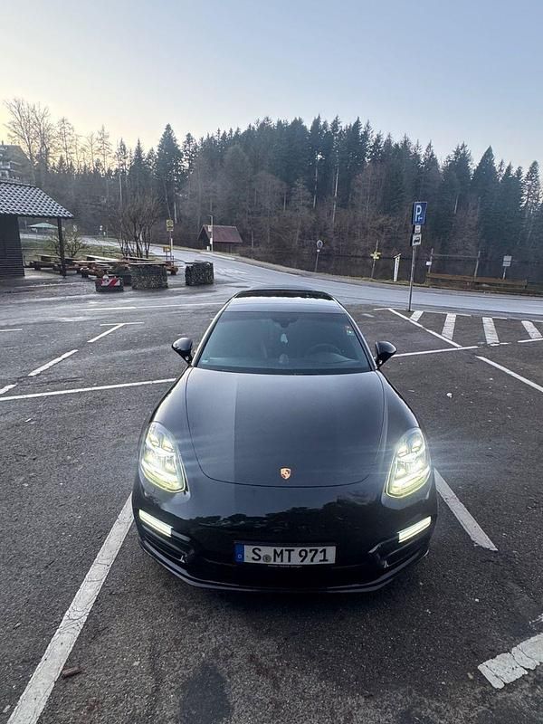 Gebraucht Porsche Panamera Sport Turismo 441 PS (324 kW) 2019 Schwarz Kombi