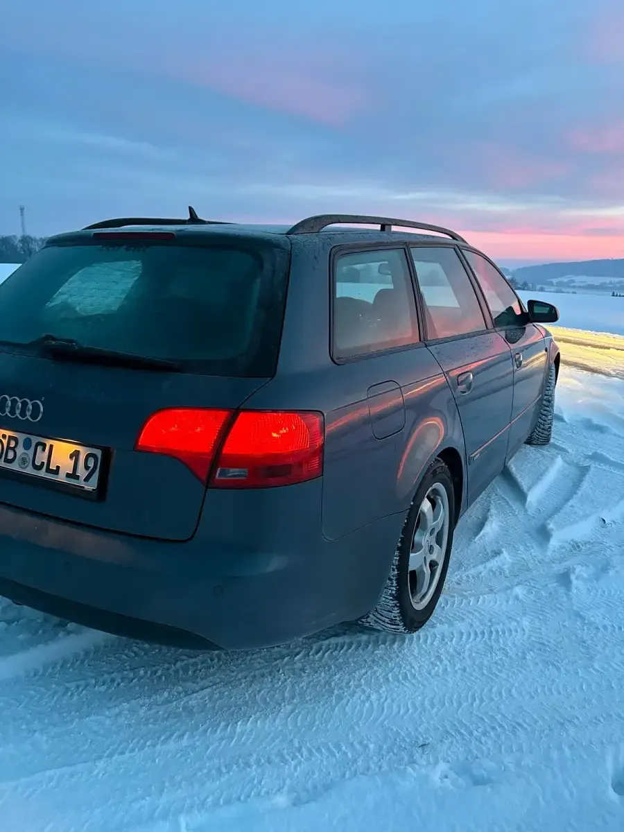 Gebraucht Audi A4 140 PS (102 kW) 2007 Grau Kombi