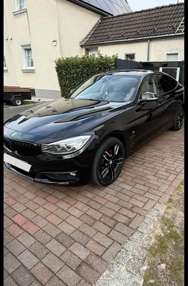 Gebraucht BMW 320 Comfort Edition 184 PS (135 kW) 2014 Schwarz Limousine