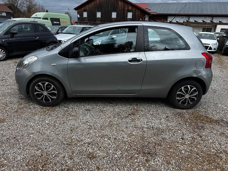 Gebraucht Toyota Yaris 2009 Grau Kleinwagen