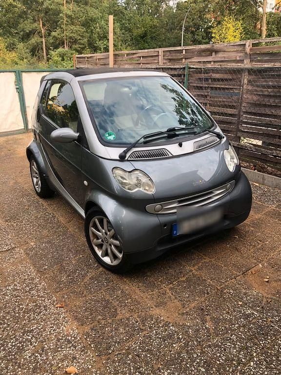 Grau Gebraucht 2001 Smart ForTwo Cabrio Passion Cabrio | 1.500 € (Guter Preis) - Bild 1/4