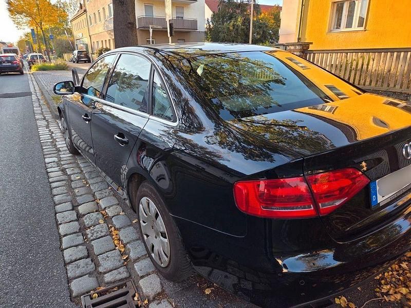 Schwarz Gebraucht 2010 Audi A4 Limousine | 6.950 € (Guter Preis) - Bild 1/4