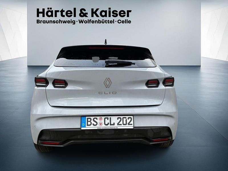 Gebraucht Renault Clio V Techno 114 PS (83 kW) 2026 Rot Limousine