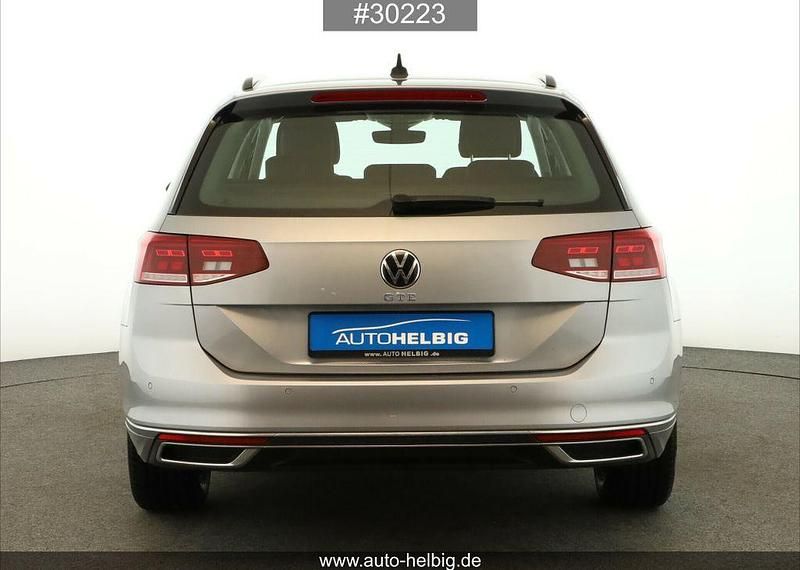 Gebraucht VW Passat GTE 218 PS (160 kW) 2021 Silber Kombi