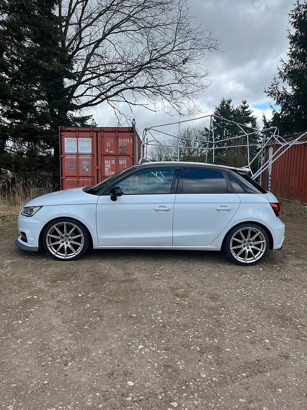 Gebraucht Audi A1 95 PS (69 kW) 2016 Weiß Kleinwagen