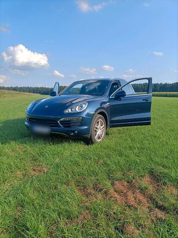 Blau Gebraucht 2010 Porsche Cayenne SUV | 15.900 € - Bild 1/4
