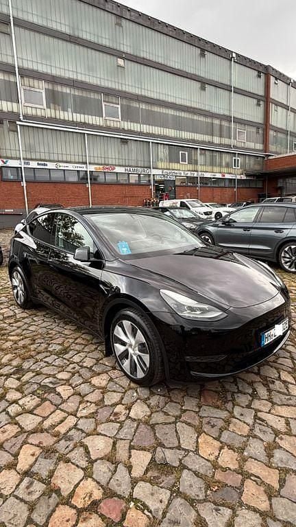 Schwarz Gebraucht 2022 Tesla Model Y Performance SUV | 34.800 € (Fairer Preis) - Bild 1/4
