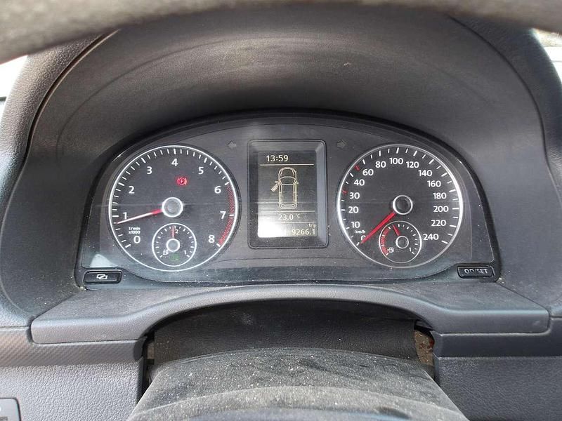 Gebraucht VW Caddy 109 PS (80 kW) 2012 Weiß Van / Kleinbus