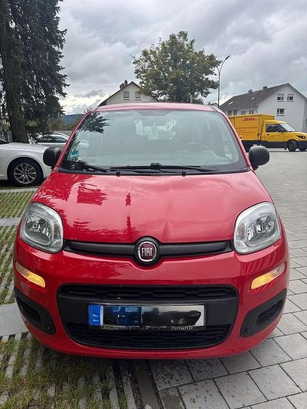 Rot Gebraucht 2019 Fiat Panda Kleinwagen | 8.500 € (Fairer Preis) - Bild 1/4