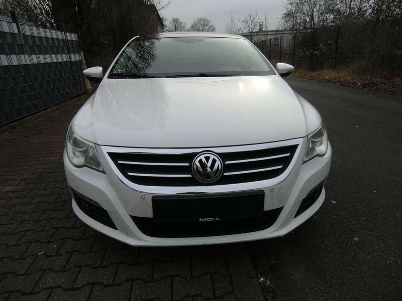 Gebraucht VW Passat Basis 160 PS (117 kW) 2009 Candyweiß Limousine