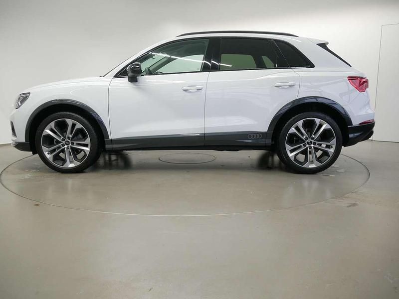 Gebraucht Audi Q3 Advanced 150 PS (110 kW) 2025 Gletscherweiss metallic SUV