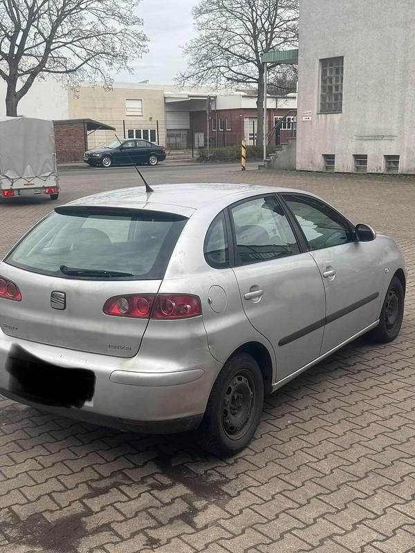 Gebraucht Seat Ibiza 63 PS (46 kW) 2004 Grau Kleinwagen