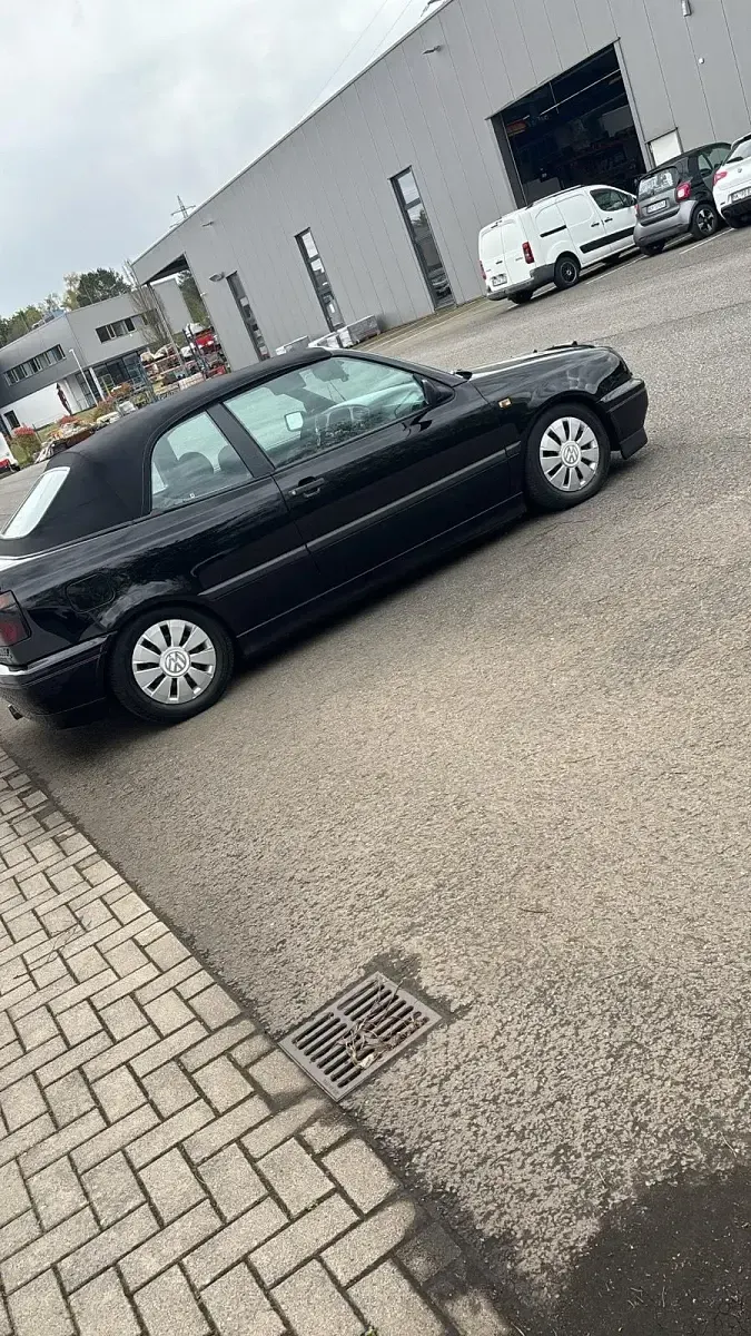 Gebraucht VW Golf Cabriolet 80 PS (58 kW) 1995 Schwarz Cabrio