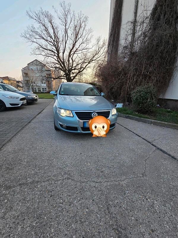 Gebraucht VW Passat 140 PS (102 kW) 2006 Blau Kombi