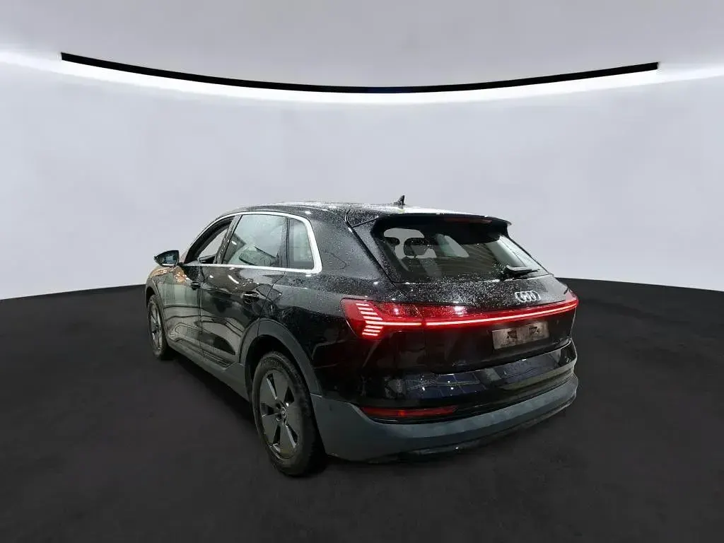 Gebraucht Audi e-tron 230 kW (313 PS) 2022 Schwarz SUV