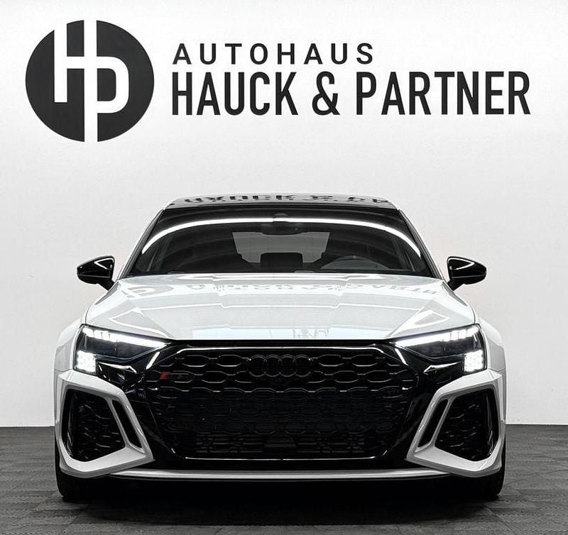 Gebraucht Audi RS3 Ambiente 400 PS (294 kW) 2022 Weiß Limousine