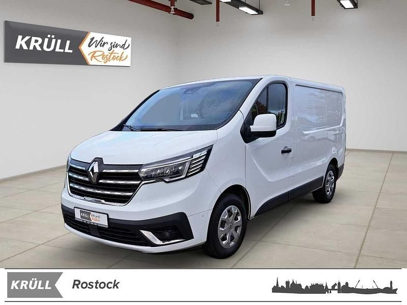 Gebraucht Renault Trafic Komfort 150 PS (110 kW) 2022 Weiß Van / Kleinbus
