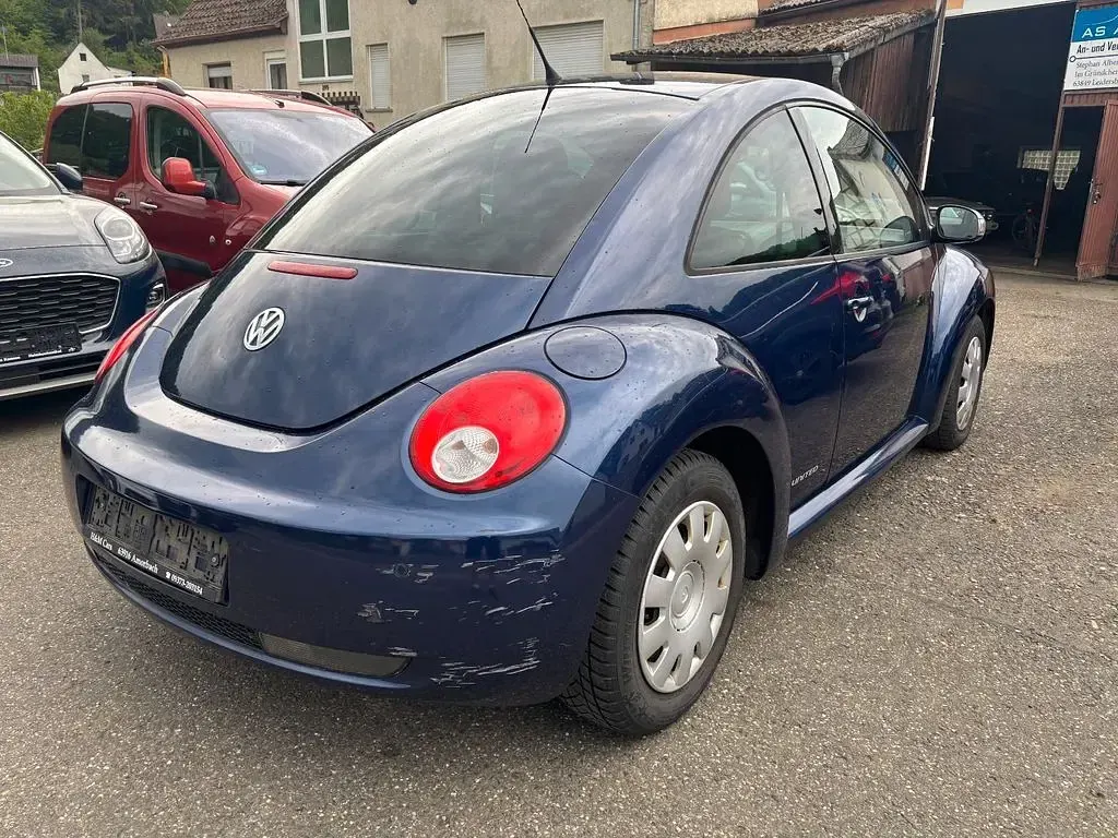 Gebraucht VW New Beetle United 116 PS (85 kW) 2008 Blau Kleinwagen