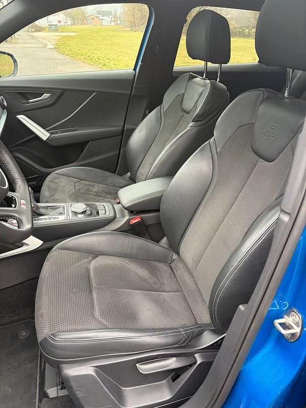 Gebraucht Audi SQ2 300 PS (220 kW) 2020 Blau SUV