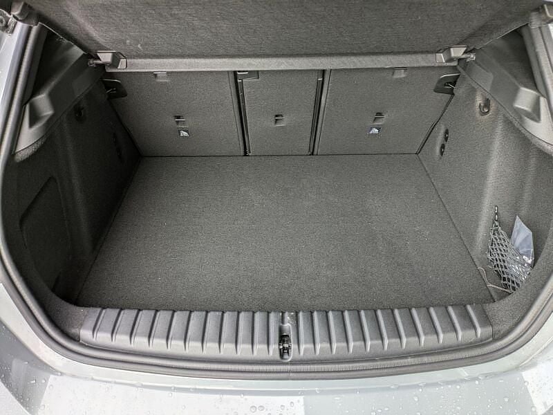 Gebraucht BMW 118 M Sport 150 PS (110 kW) 2025 M brooklyn grau metallic Kleinwagen