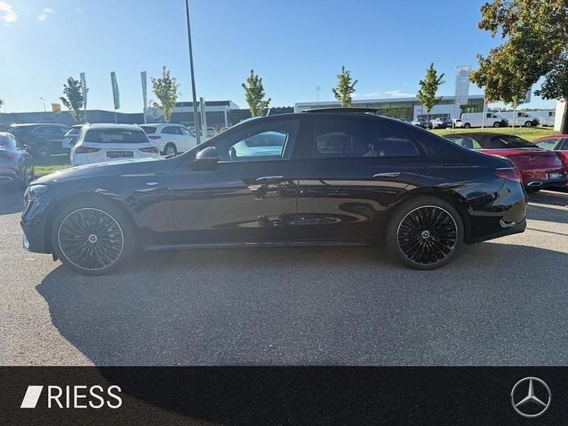 Gebraucht Mercedes E300 AMG 197 PS (144 kW) 2025 Metalliclack obsidianschwarz Limousine