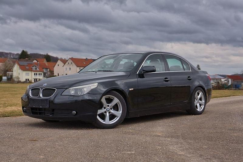 Gebraucht BMW 523 177 PS (130 kW) 2007 Schwarz Limousine